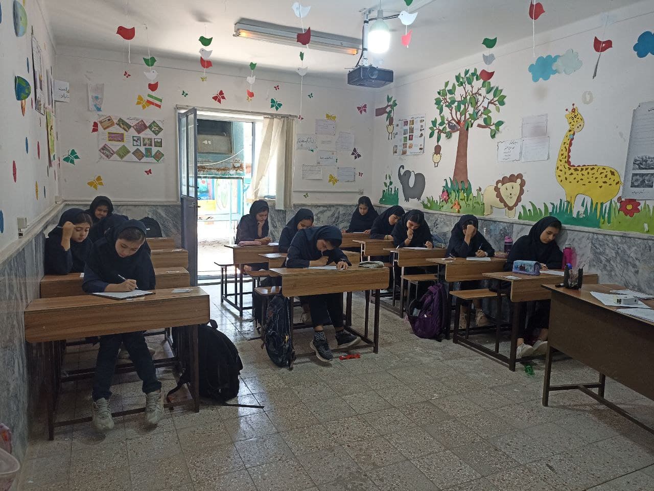 برپایی آزمونهای هماهنگ پایه ششم